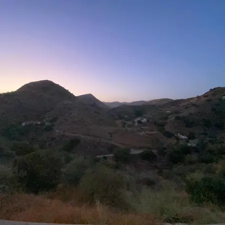 Almendros בקתה מאלגה