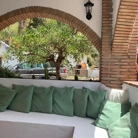 Almendros Chalet